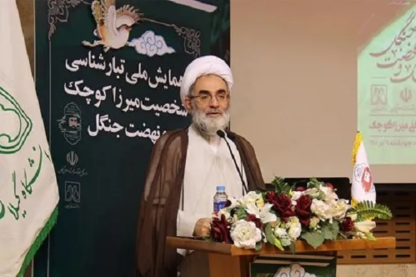میرزا کوچک از تبار مسلمانان اهل رسالت بود