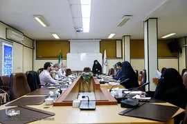 نشست بررسی تعیین راهبردهای ارتقاء آموزش عمومی قرآن کریم