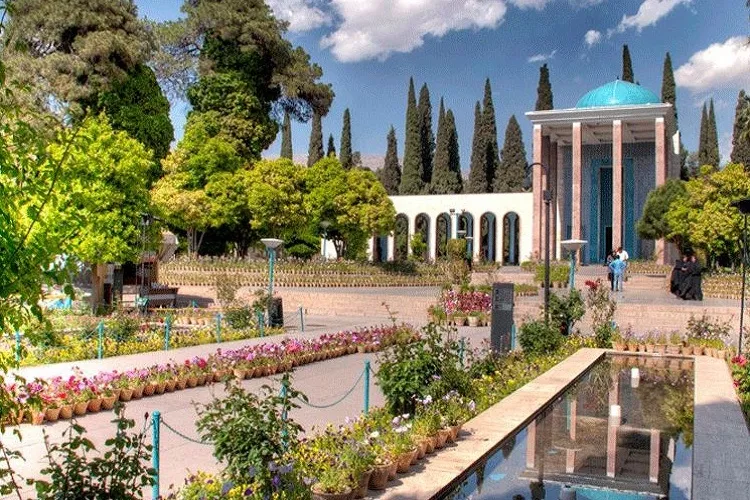 نصب كیوسك‌های اطلاع‌رسانی در اماكن گردشگری تاریخی و مذهبی شیراز