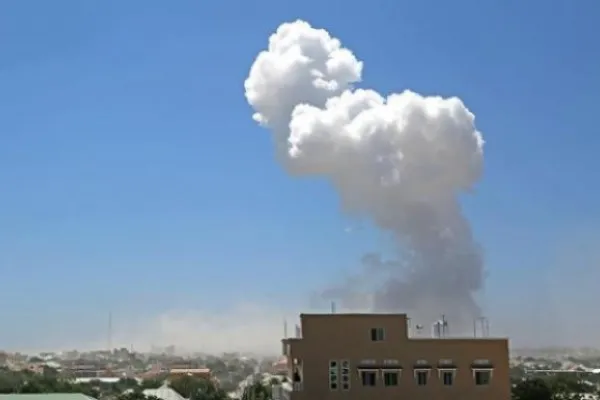 Somali'de iki ayrı noktada patlama meydana geldi