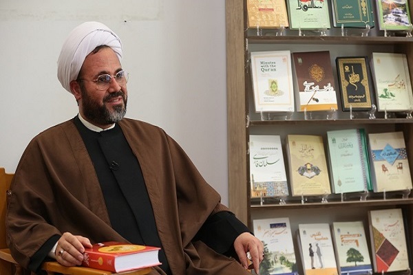 حجت‌الاسلام والمسلمین ابوالفضل هادی‌منش، پژوهشگر و مولف سیره اهل‌بیت(ع)