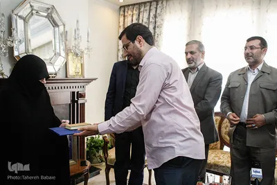 دیدار نمایندگان جامعه قرآنی با خانواده شهید قرآنی «شهید سعید فرشچی»
