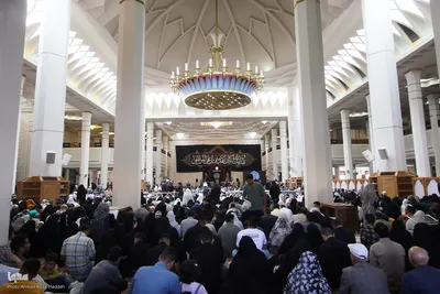 لحظه تحویل سال ۱۴۰۴ در حرم حضرت شاهچراغ (ع)