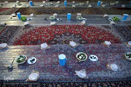 سفره افطاری هیئت حضرت ابوالفضل(ع) بلوار ابوذر تهران
