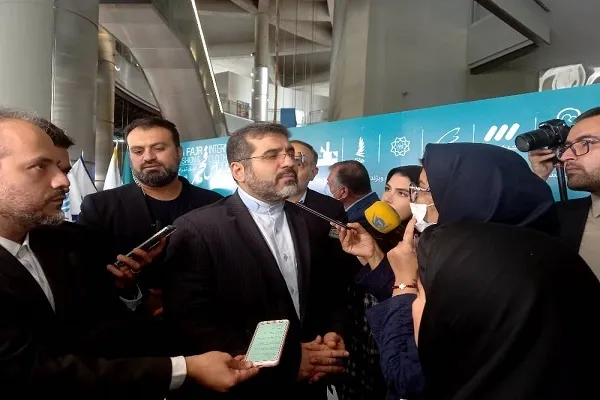 اجازه دو قطبی سازی در حوزه پوشاک نمی‌دهیم