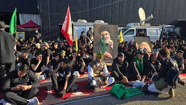 Peringatan Asyura Hussaini di Makam Syed Hassan Nasrullah