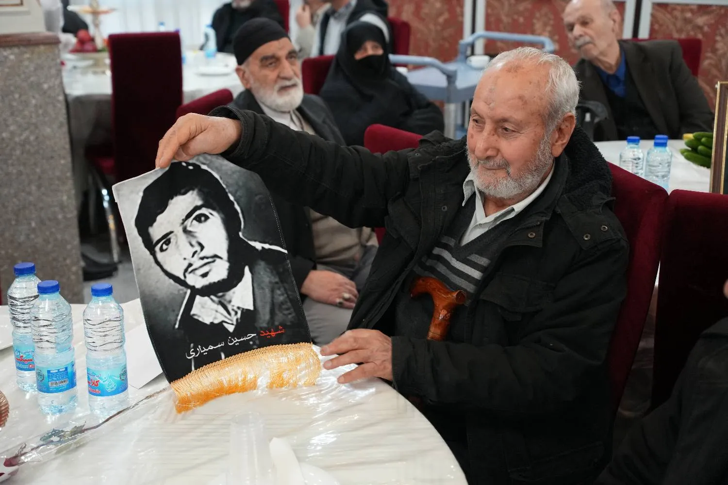 آئین تجلیل از ۱۵۰ پدر شهید منطقه ۱۴ تهران برگزار شد