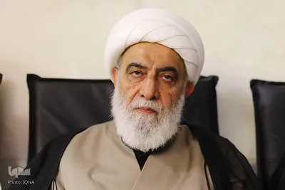 مراسم گرامیداشت رهبر شهید از سوی آیت‌الله مکارم شیرازی
