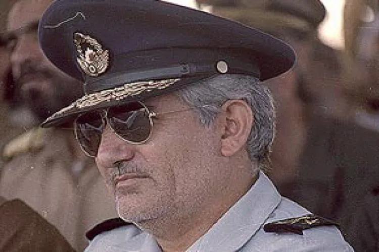 تاسیس دانشکده پرواز و دانشگاه هوافضا از اقدامات مهم شهید ستاری بود