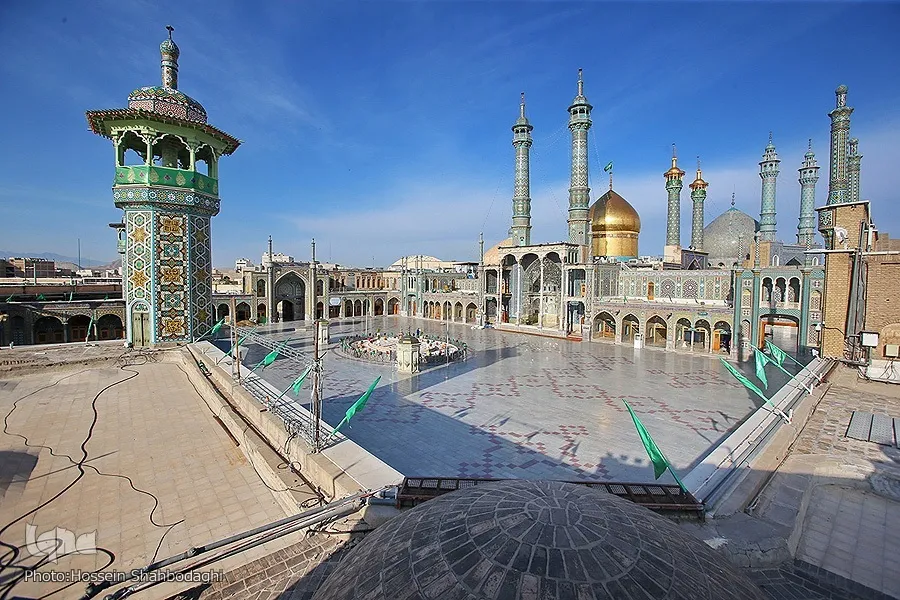 مرقد السيدة فاطمة المعصومة(س) في قم المقدسة بذكرى ولادتها