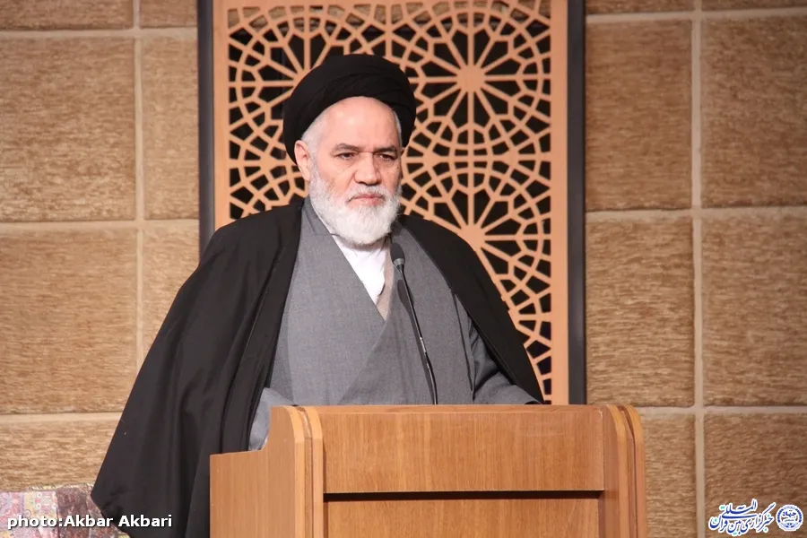 سبک زندگی قرآنی در جامعه عملی شود