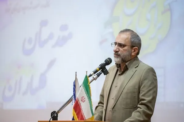 بانوان در قوت نظام هویتی جامعه نقشی اثرگذار دارند