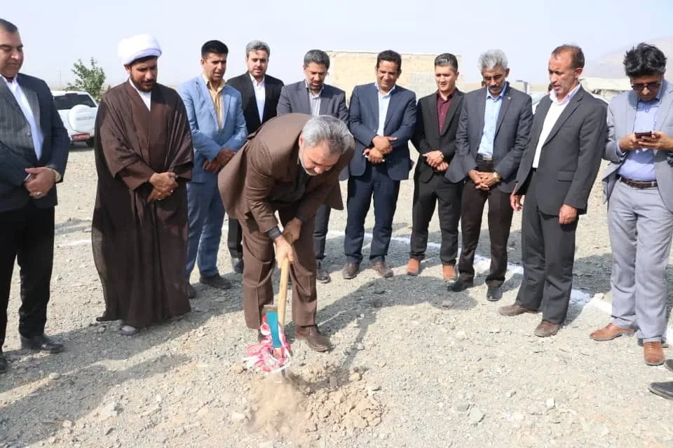 کلنگ‌زنی احداث مدرسه عشایری خیرساز در کهنوج