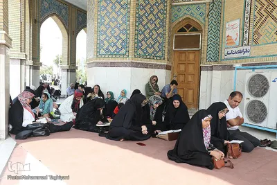 مراسم دعای عرفه در امامزاده طاهر(ع) کرج