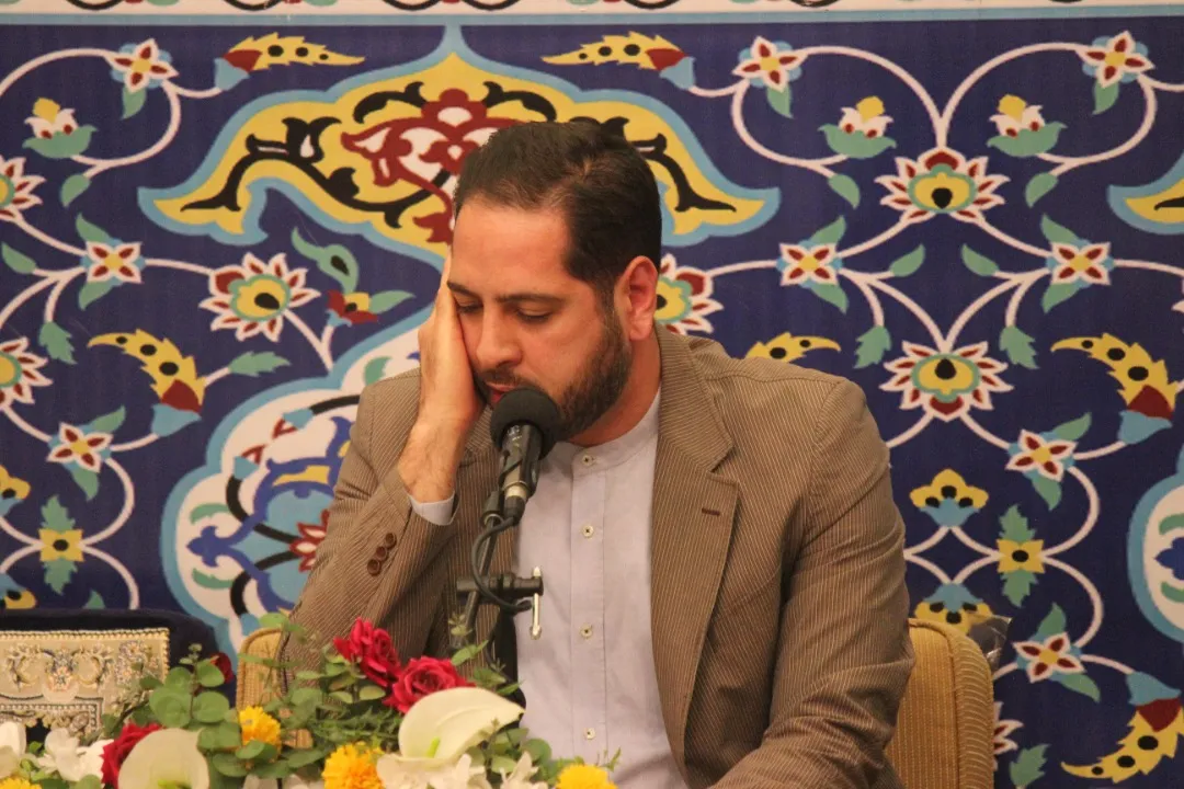 تلاوت محمد موحدیان از سوره مبارکه کهف + فیلم