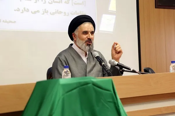 نفس اماره با محاسبه و خلوت‌گزینی رام می‌شود