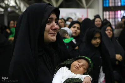 مراسم شیرخوارگان حسینی در اصفهان