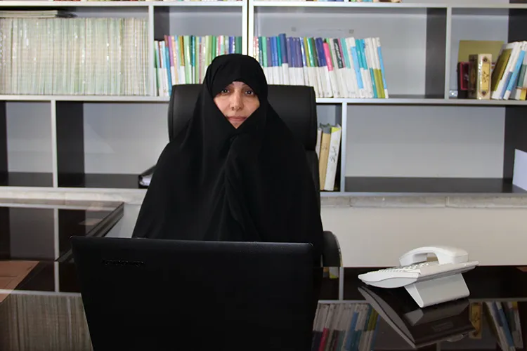 روش هنرمندانه زیستن را از حضرت زهرا(س) بیاموزیم
