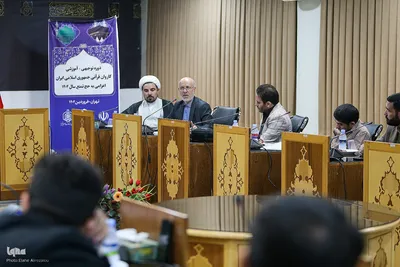 جلسه توجیهی قاریان اعزامی به حج با حضور نماینده ولی فقیه
