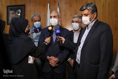 بازدید وزیر آموزش و پرورش از پژوهشگاه رویان