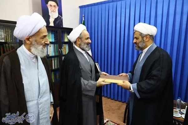 دیدار نماینده ولی فقیه درمازندران با مدیرکل حوزه ریاست مرکز خدمات حوزه های علمیه کشور