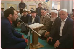Rezitation des Koran durch den iranischen Koranrezitator Hamed Valizadeh in Russland + Video
