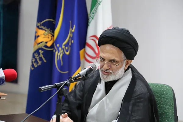 نیروهای انقلابی در گام دوم نقش‌آفرینی جدی‌تری داشته باشند