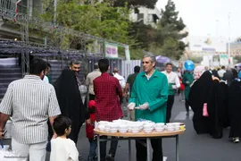 حواشی نماز بندگی و همبستگی عید فطر در تهران