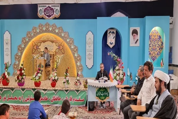 آغاز جلسه آموزش تخصصی تلاوت‌های مجلسی در مؤسسه اظهرالجمیل + فیلم