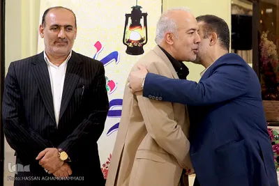 مراسم تقدیر از عوامل و دست اندرکاران برگزاری پنجمین دوره مسابقات بین‌المللی قرآن دانش‌آموزان جهان اسلام 
