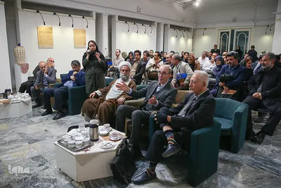 مراسم رونمایی از قرآن زعفرانی در موزه رضا عباسی