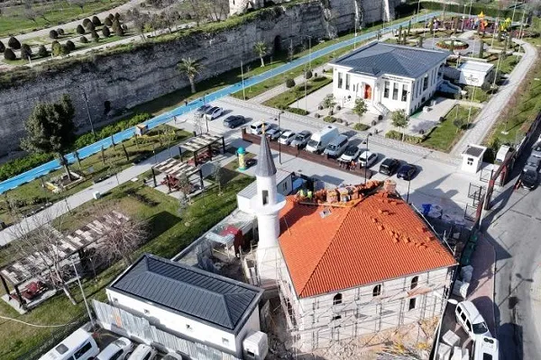 Fatih'te yok olan 26 tarihi cami yeniden yapılacak