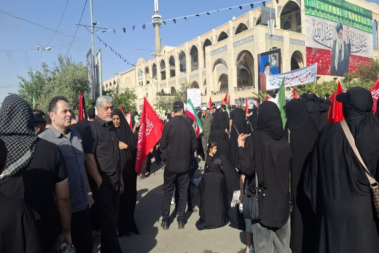 جهان صدای وحدت ملت ایران را در وداع تاریخی رهبر شهید شنید