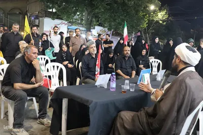 تجمع مردم انقلابی ملایر در موج صد و سی و هفت