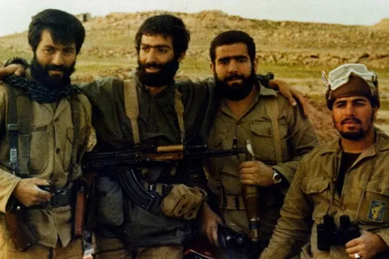 تلاوت قرآن دانشجوی صنعتی شریف که دشمن را شگفت‌زده کرد + فیلم