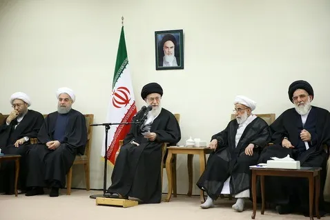 Líder Supremo: ataques de superpotencias no impiden progreso de Irán