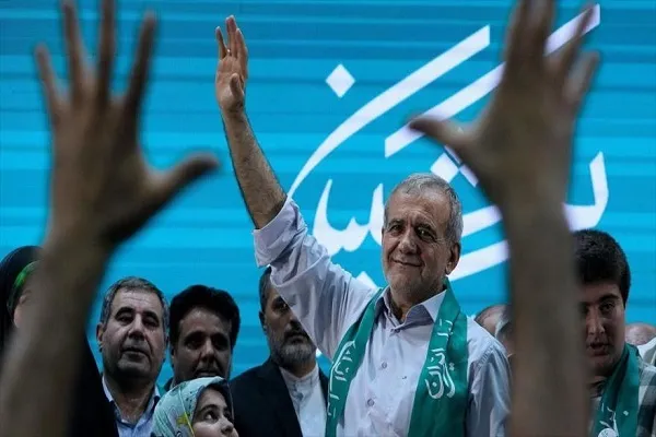 Pezeshkian ha sido elegido nuevo presidente de Irán