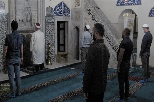 Batı Trakya'da camiler yeniden ibadete açıldı