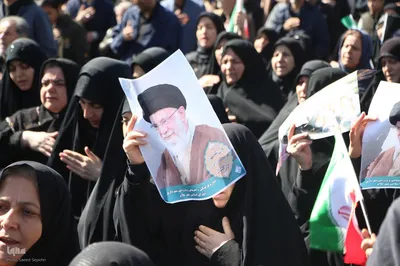 راهپیمایی مردم بصیر و انقلابی ملایر