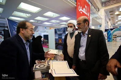 بازدید رئیس جهاددانشگاهی از نمایشگاه قرآن 