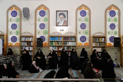 جلسات تفسیر قرآن در حرم رضوی