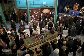 مراسم تشییع پیکر مرحوم حجت الاسلام والمسلمین علی اکبر محتشمی پور در حسینیه جماران