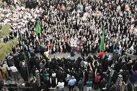 اجرای سرود «سلام فرمانده» در میدان جمهوری شهر سمنان