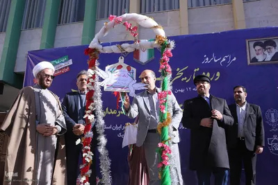 آیین نواختن زنگ انقلاب اسلامی در شیراز