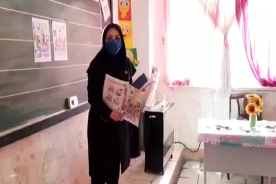 فیلم | واکنش جالب معلم دامغانی به حذف تصویر قرآن از کتاب فارسی اول ابتدایی