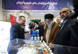 بازدید رهبر انقلاب از نمایشگاه توانمندی‌های تولید داخل