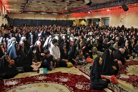 اجتماع عظیم دخترانه «من دختر قاسم سلیمانی هستم» در گلزار شهدای مزار پایین زنجان