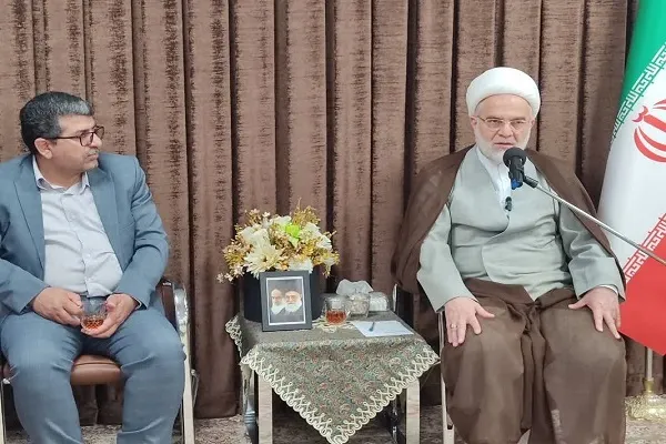 دانشجویان مجهز به سلاح علم، معرفت و اخلاق باشند