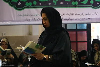 مراسم دعای عرفه در گلستان شهدای اصفهان