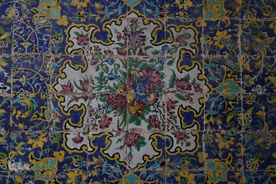 مسجد رحیم خان اصفهان؛ نگین فیروزه‌ای دوره قاجار